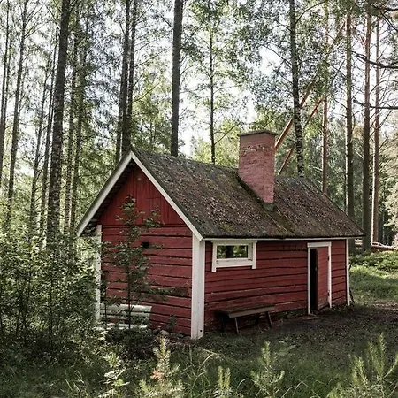 Rustic Off-grid On Private Island With Sauna Near Tarjanne, Pohjaslahti, Finland *